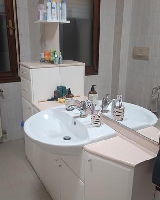 Mobile bagno con specchio