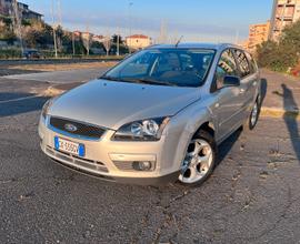 Ford Focus 2007 tdci 90cv valuto permuta