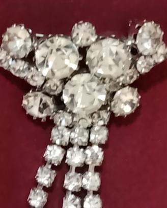 Spilla Vintage acciaio e strass  MAI USATA.