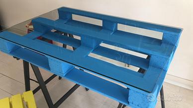 Tavolo in pallet con vetro