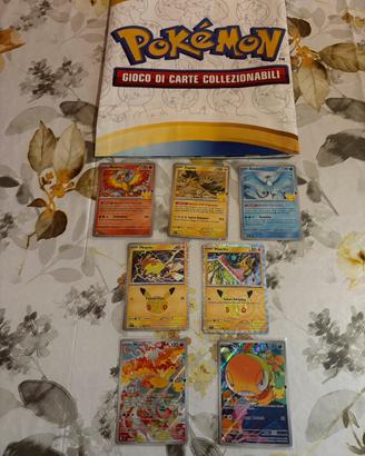 Poster pokemon 30th + 7 carte ita