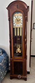 Orologio a pendolo a colonna