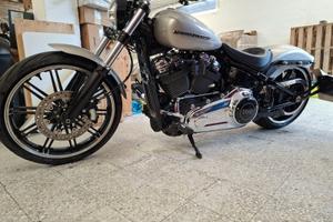 Harley-Davidson  Softail Breakout 114