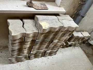 Mattoni autobloccanti