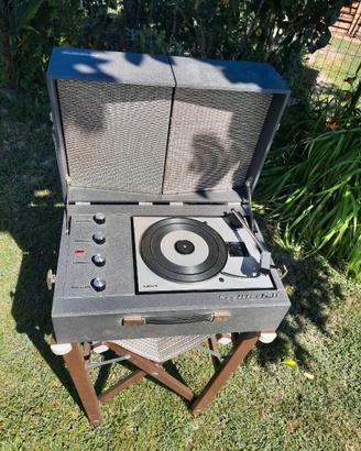 Giradischi vintage Lesa Sagittario II a valigia