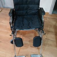 Carrozzina per disabili, extra dimensioni e peso