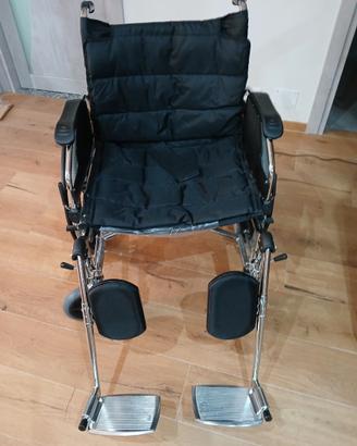 Carrozzina per disabili, extra dimensioni e peso