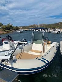 Capelli Tempest 690 allestito pesca a traina