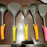 Set utensili da cucina 