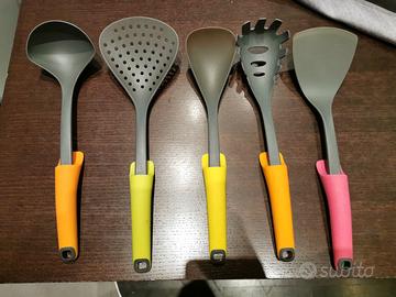 Set utensili da cucina 