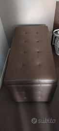 Puff simil pelle color tortora