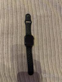 Apple Watch serie 7 45 mm GPS cassa in acciaio