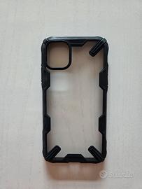 Cover iPhone 11 nera e trasparente