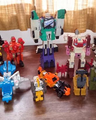 TRANSFORMERS ROBOT ORIGINALI LOTTO anni '80
figure