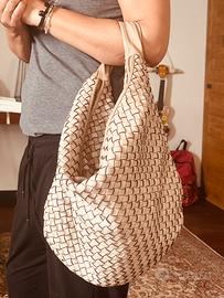 Borsa tipo bottega veneta