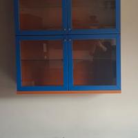 Vetrina portabicchieri da parete