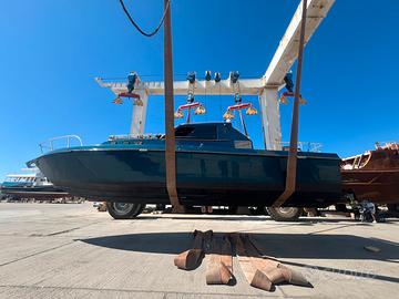 Intermarine 41 ex motovedetta Polizia