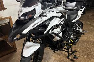 Benelli Trk 502x 2024 perfetta full