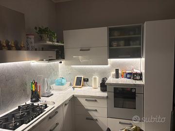 Cucina DISPONIBILE DA METÀ OTTOBRE