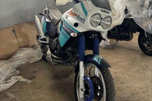 Yamaha XTZ 750