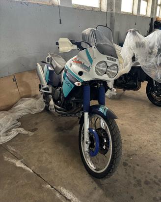 Yamaha XTZ 750