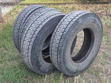 Gomme 12 R 22.5