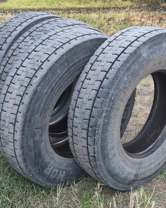 Gomme 12 R 22.5