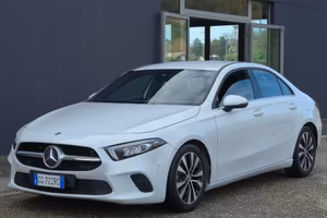 MERCEDES-BENZ A 180 d Automatic Business Pelle-N