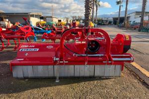 TRINCIA SEMI FORESTALE UBALDI MOD. CFRP 220