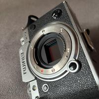 Fujifilm x-t4 usata + 6 mesi assicurazione danni