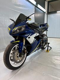 Yamaha R1