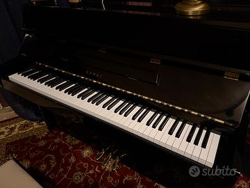 Pianoforte verticale Kawai K10 – Nero lucido