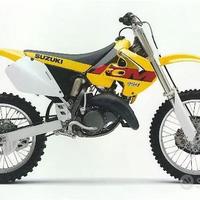 SUZUKI RM 125 RICAMBI