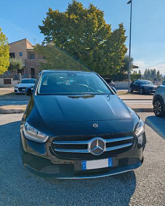 Mercedes-Benz Classe B 180d automatic business ext