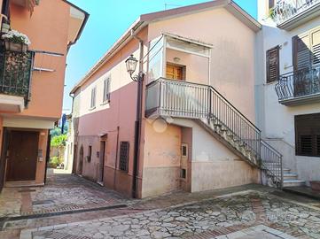 CASA SEMINDIPENDENTE A MANOCALZATI