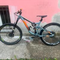 Giant Reign 2018