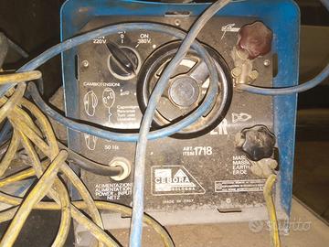 Saldatrice a elettrodo Cebora 1718 (220/380)