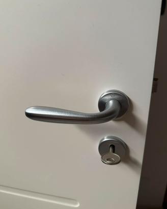 Porta in legno casa appartamento