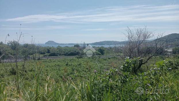 TERRENO A POZZUOLI