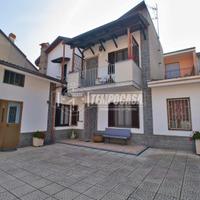 SOLUZIONE IN CORTE INDIPENDENTE CON DEPANDANCE !!!