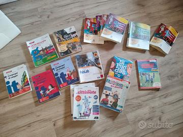 LIBRI SCUOLE MEDIE