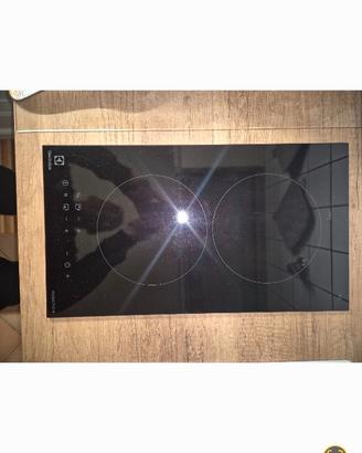 Piano induzione electrolux