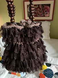 Borsa fatta completamete a mano, con  merletti.