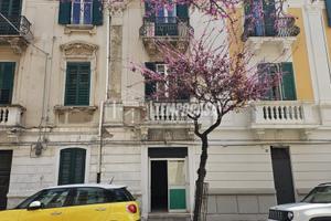 Locale Commerciale a Messina 2 locali