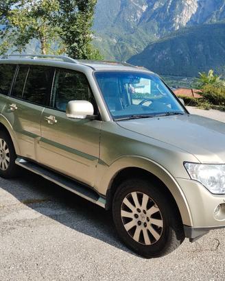Mitsubishi Pajero 5 porte Instyle 3200 - 170cv