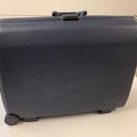 Valigia Samsonite rigida.