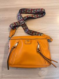 YNot? Borsa con tracolla a fiori, color Ocra