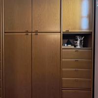 Guardaroba in legno a 3 ante