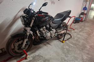 Hornet 2001