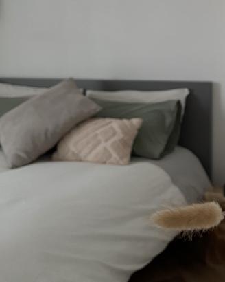 Letto Malm Ikea 160x200 grigio